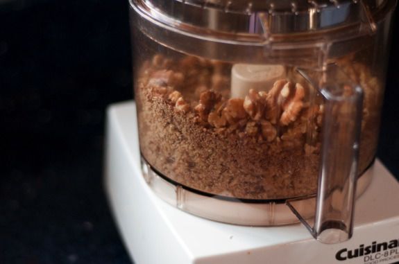 Going Nuts: How to Make Nut Butters (recipe: Cinnamon Walnut Butter)