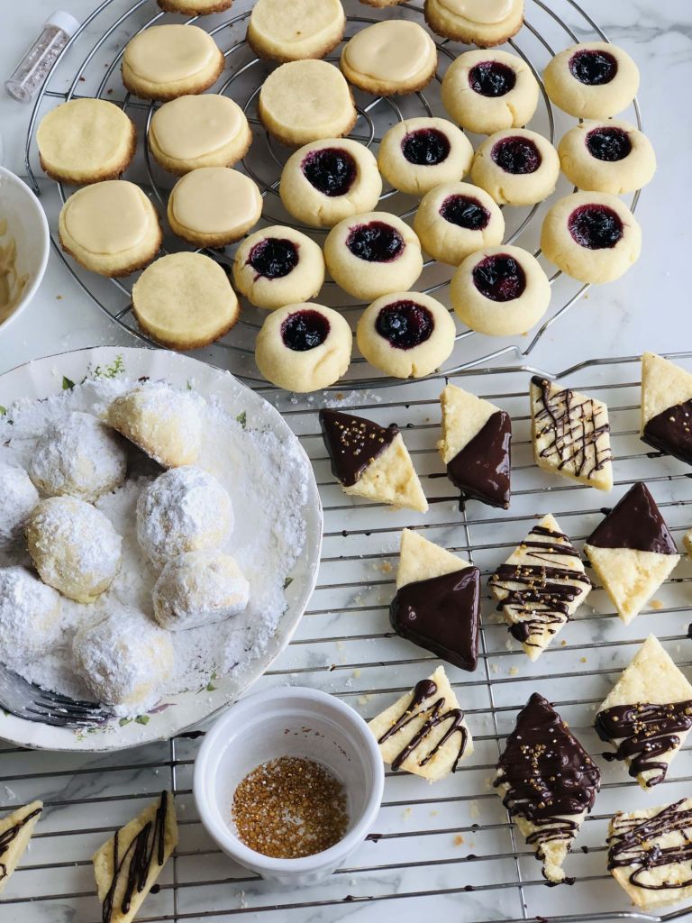 Simple Shortbread Cookies - Two Ways - An Italian in my Kitchen