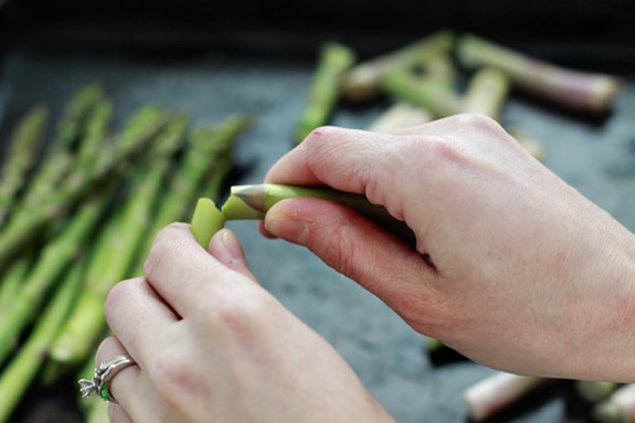 how to trim asparagus