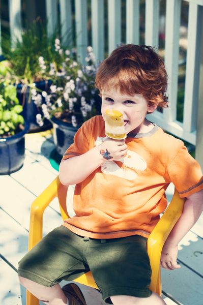 Frozen Treats: Mango-Cilantro Popsicles