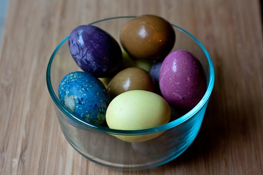 How to Dye Easter Eggs the Natural Way