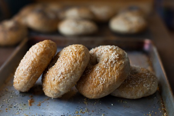 homemade honey whole wheat bagels on simplebites.net