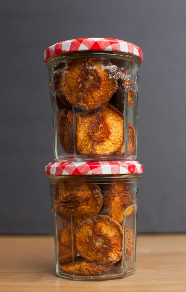 Preserving oven roasted peaches on simplebites.net