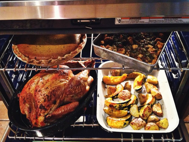 Turkey dinner in one oven