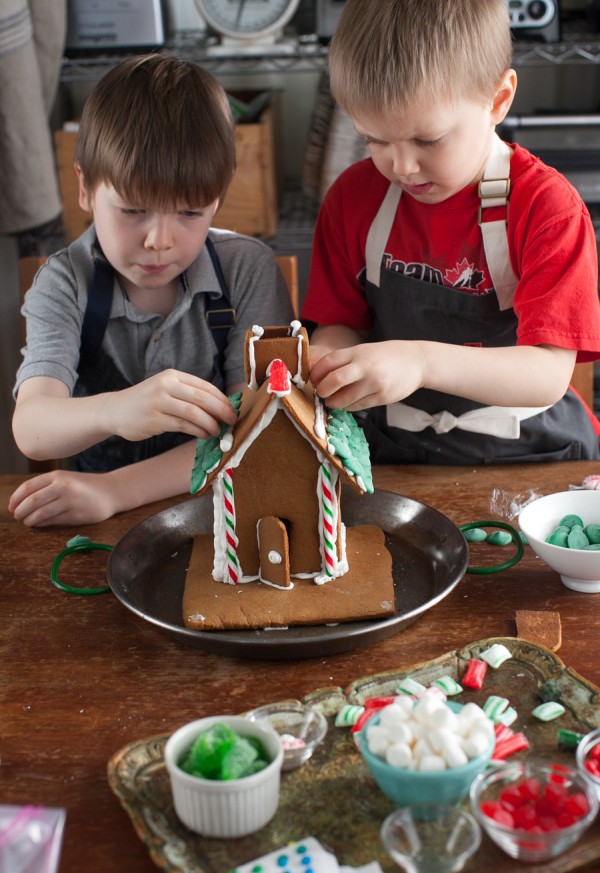 Kids in the kitchen: The after school gingerbread project