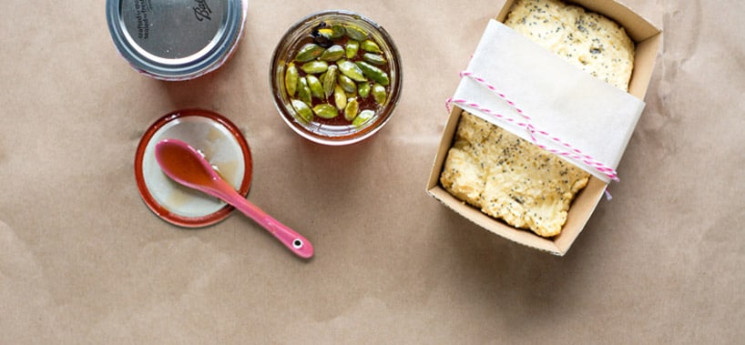 How to make simple herb-infused honey for edible gifts