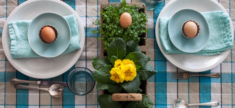 Bring in a little Spring for a simple Easter tablescape