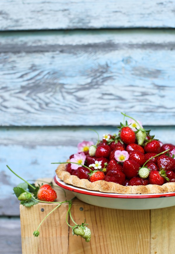 3-ingredient Fresh Strawberry Pie | Simple Bites #recipe #pie #strawberries