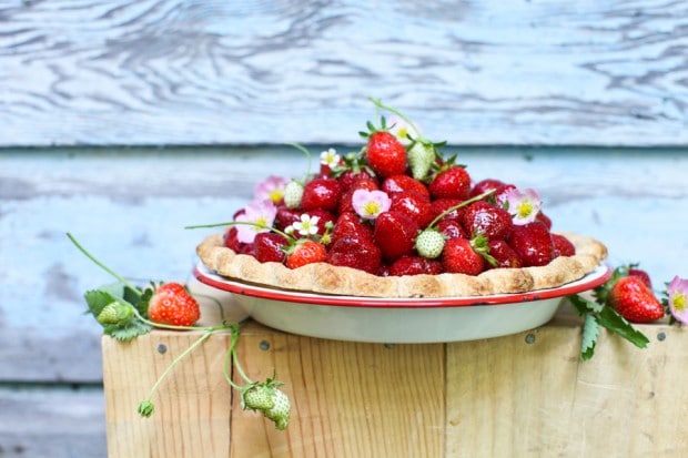 3-ingredient Fresh Strawberry Pie | Simple Bites #recipe #pie #strawberries