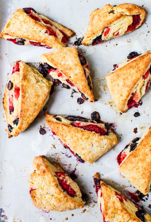 Triple Berry Scones || Simple Bites #baking #breakfast #eatseasonal