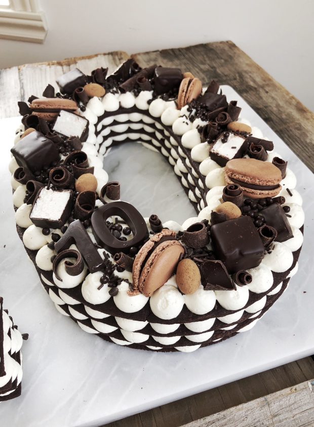 Number or Letter Cake - Chocolate - 48h preparation time– Maison