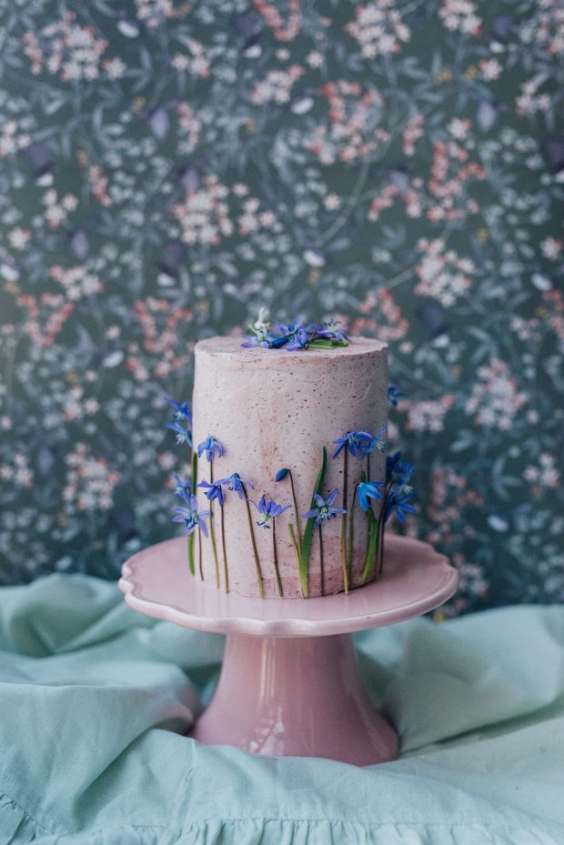 5 Hottest Wedding Cake Trends for 2017