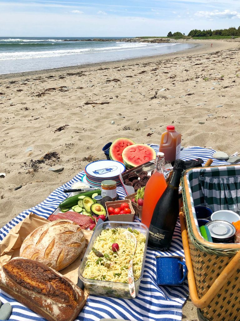 Green-Certified Community Zero Waste Picnic Baskets, picnic containers 