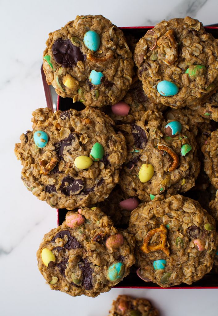 Pretzel M&M Cookies