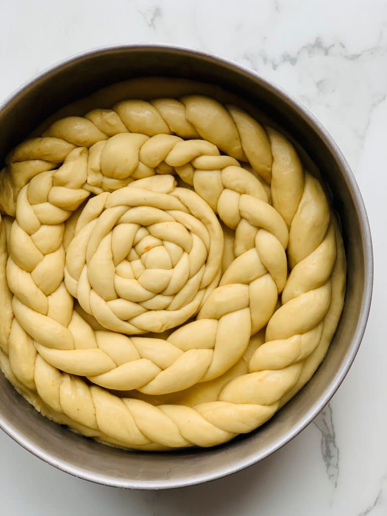 https://simplebites.net/wp-content/uploads/2022/03/braided-paska-dough-768x1024.jpg