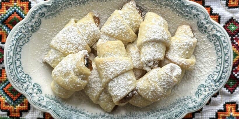 Cranberry Walnut Rogaliki Cookies